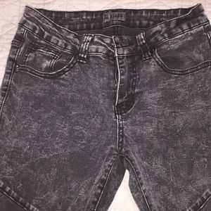 Black men’s skinny jeans